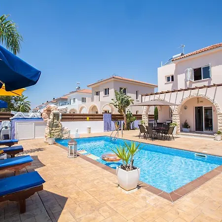 Adamantia * Ayia Napa